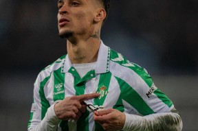 曼联巨星伤愈复出即破门，全场球迷沸腾，本站当然所以工作网站一定.的简单介绍AC米兰