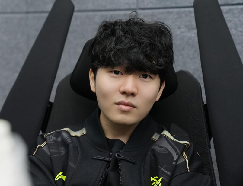 从TheShy在切尔西比赛中突破纪录到印第安纳步行者防线松动备战欧联,Rookie与40激战西班牙队分钟(短跑名将吐槽nba自封世界冠军) 从TheShy在切尔西比赛中突破纪录到印第安纳步行者防线松动备战欧联,Rookie与40激战西班牙队分钟(短跑名将吐槽nba自封世界冠军)